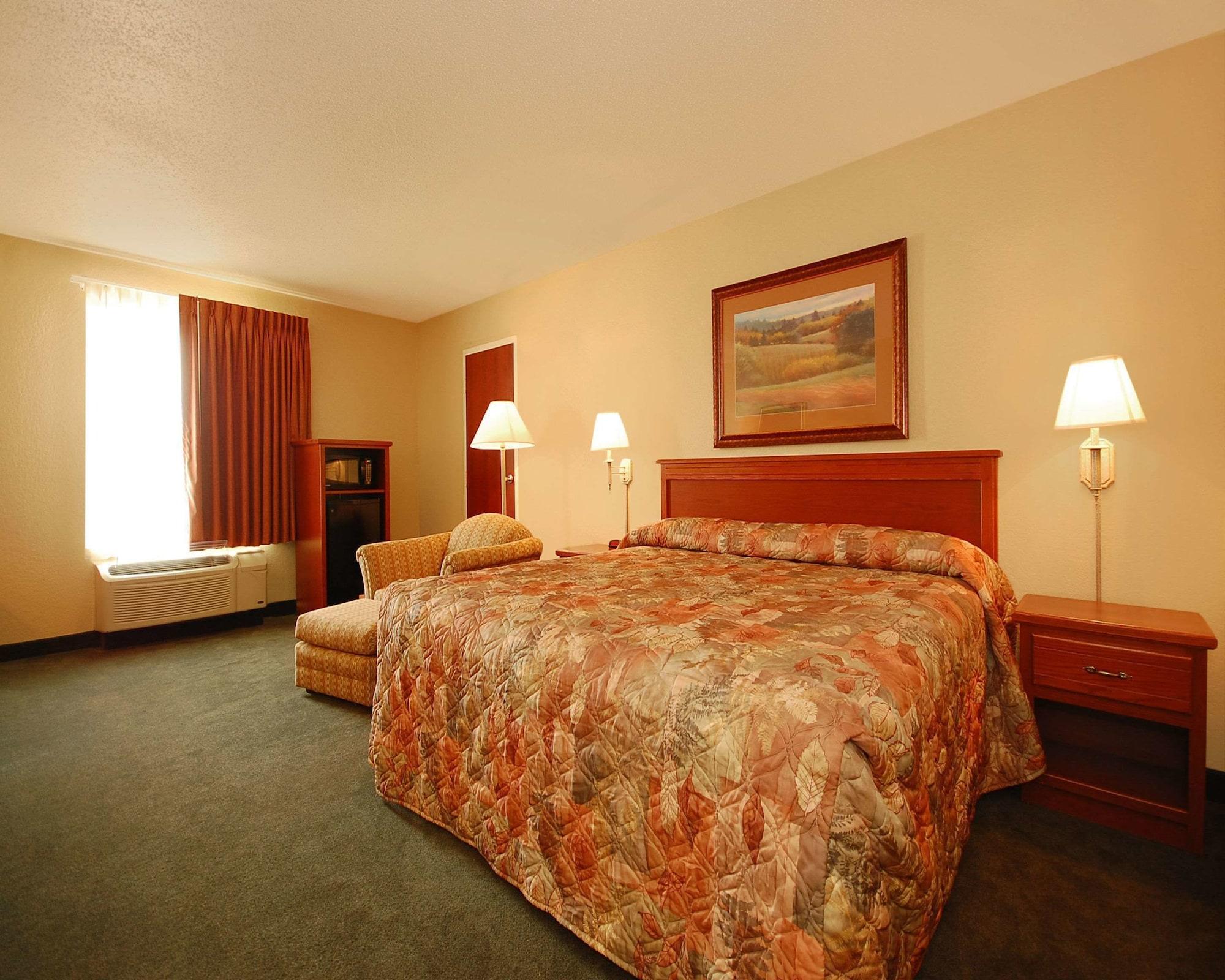 Econo Lodge Inn & Suites Kearney Exterior foto