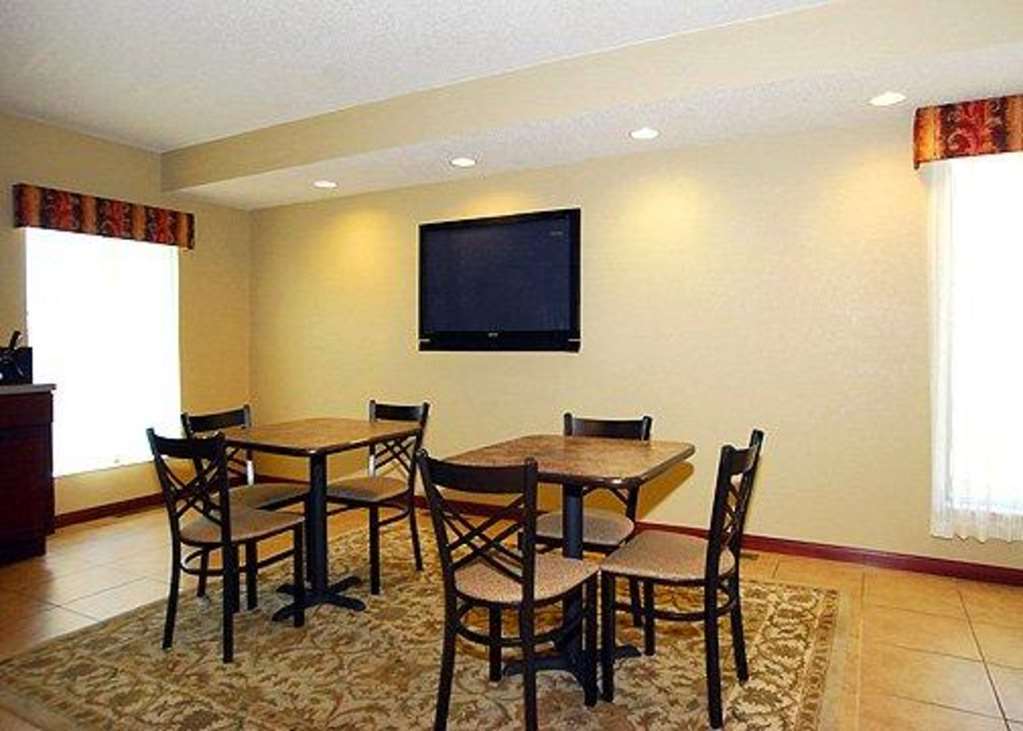 Econo Lodge Inn & Suites Kearney Restaurant foto