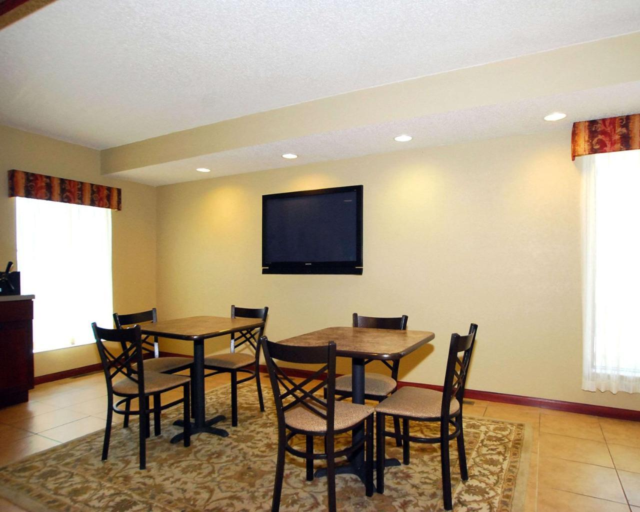 Econo Lodge Inn & Suites Kearney Exterior foto